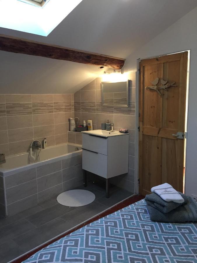 Un Soir Sous Les Etoiles Bed & Breakfast Châteauneuf-de-Gadagne Екстериор снимка